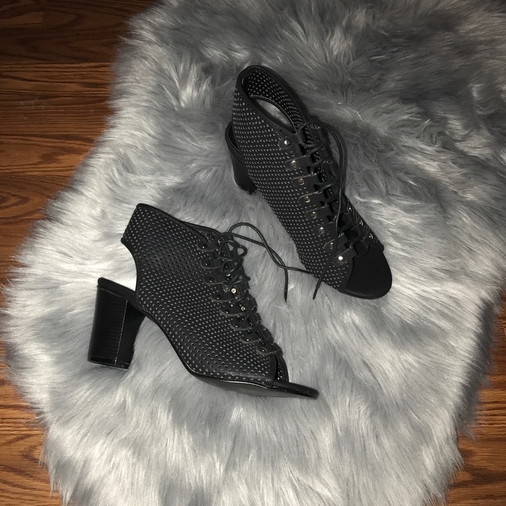 Black Lace Up Booties SZ 10 - Picture 2 of 4